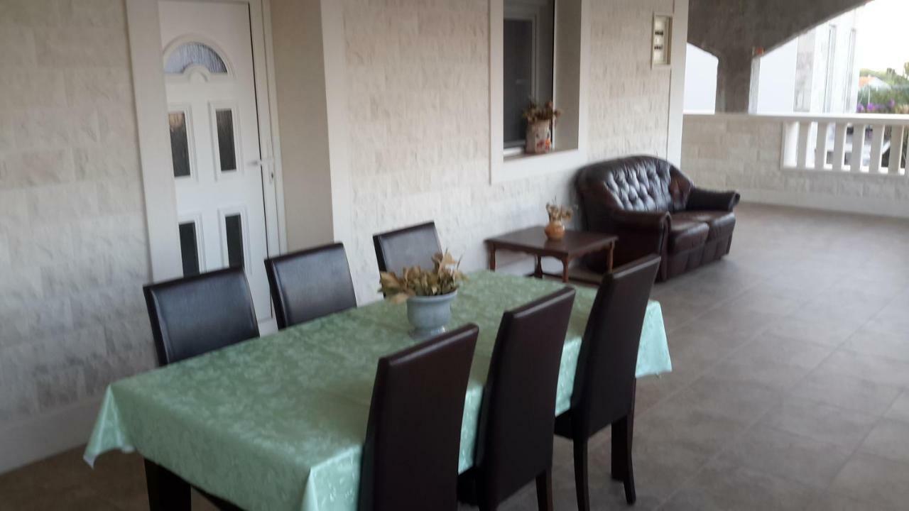 Apartments Marko Sutivan Insel Brac 外观 照片