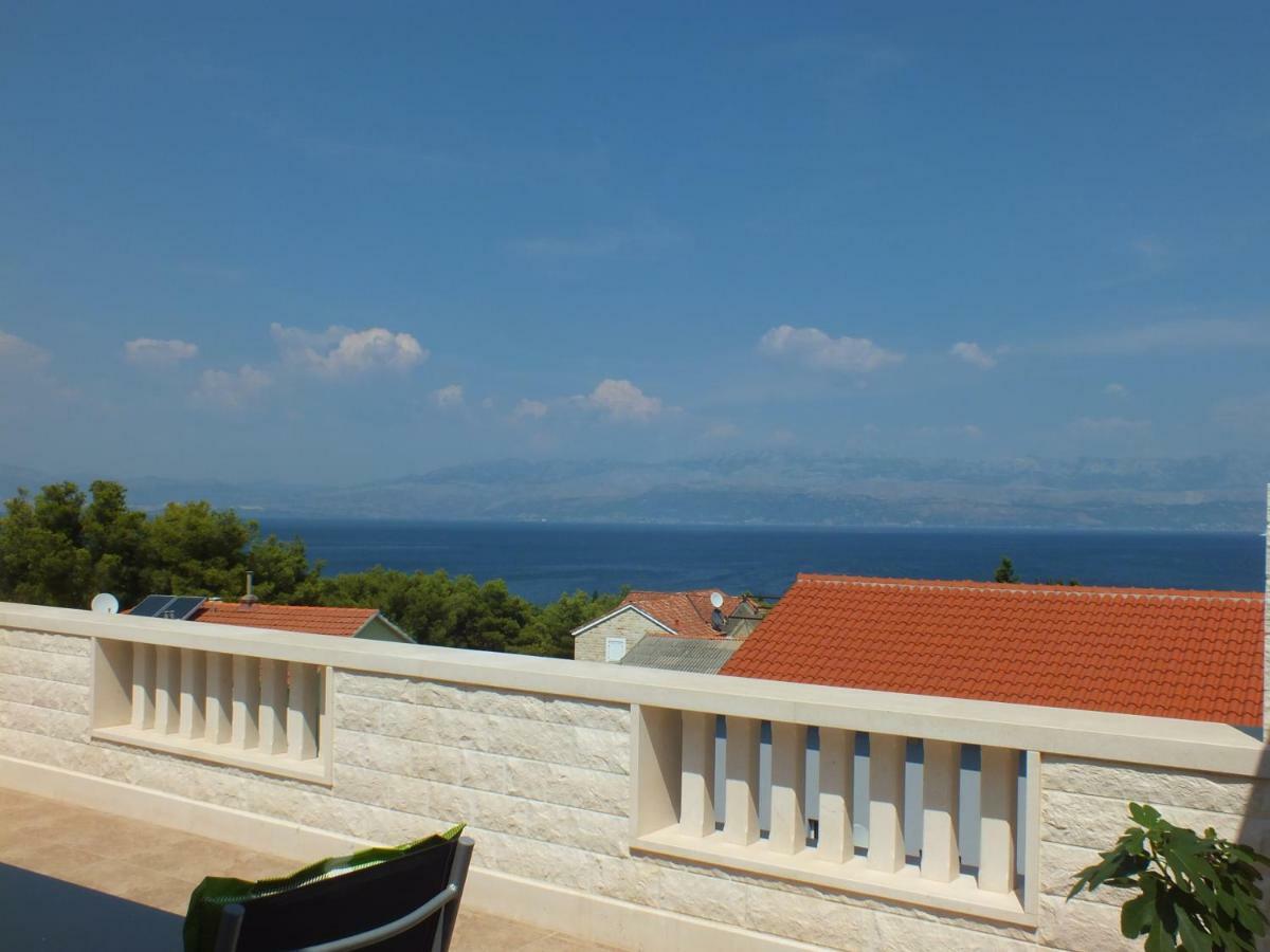 Apartments Marko Sutivan Insel Brac 外观 照片