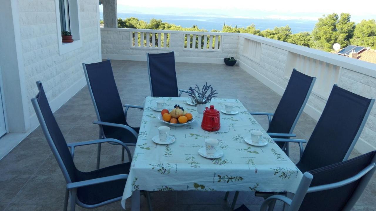 Apartments Marko Sutivan Insel Brac 外观 照片