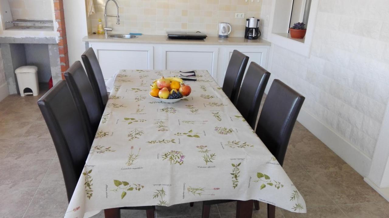 Apartments Marko Sutivan Insel Brac 外观 照片